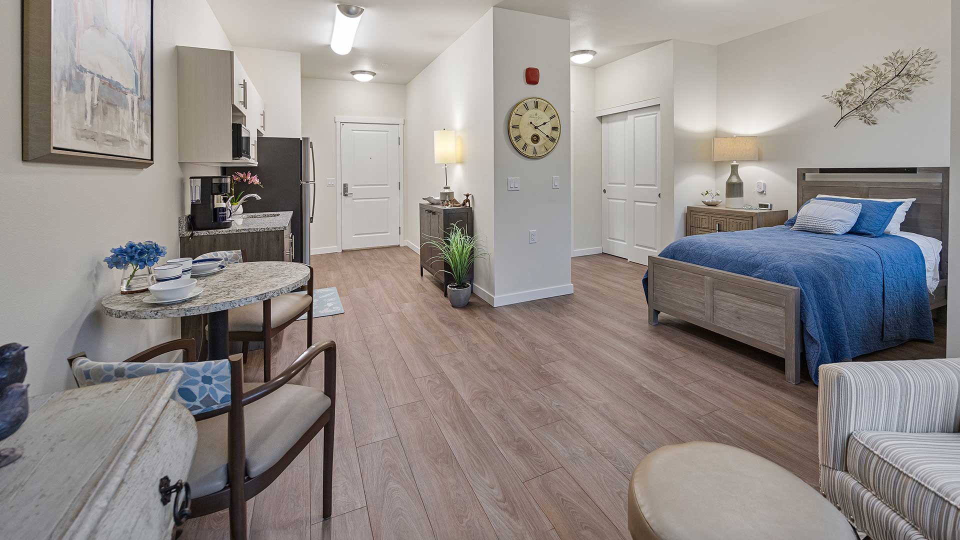One-Bedroom Apartment
